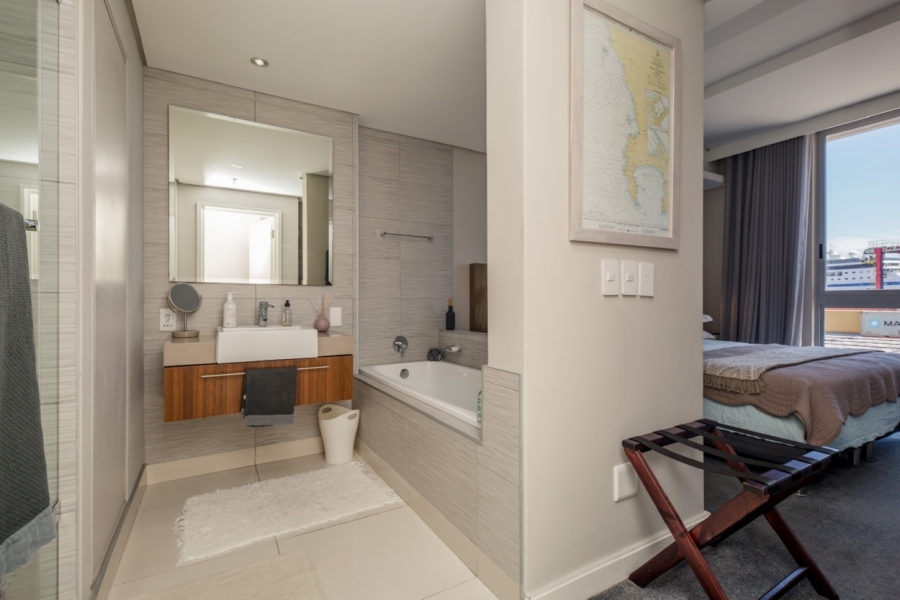 1 Bedroom Property for Sale in Foreshore Western Cape